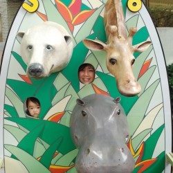 Face-in-the-hole board : Ueno Zoo